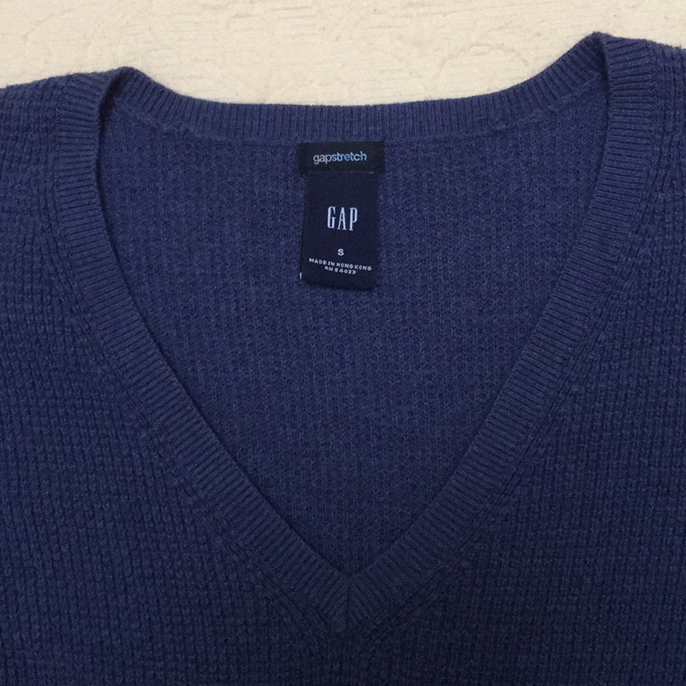 Sweater - Picture 2 of 3
